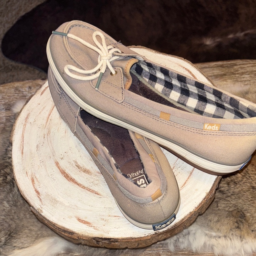 Keds Women's Beige Canvas Sneakers